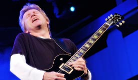 Rik Emmett